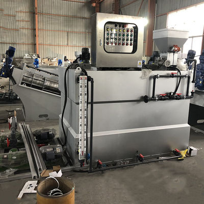 500 لیتر در ساعت سه جعبه یکپارچه پودر خشک PAM دستگاه دوز اتوماتیک تصفیه فاضلاب