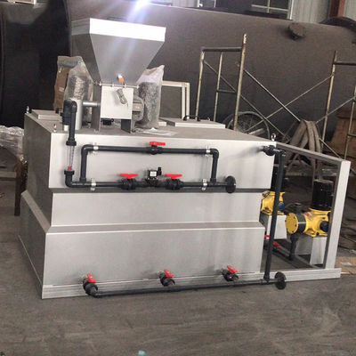 500 لیتر در ساعت سه جعبه یکپارچه پودر خشک PAM دستگاه دوز اتوماتیک تصفیه فاضلاب