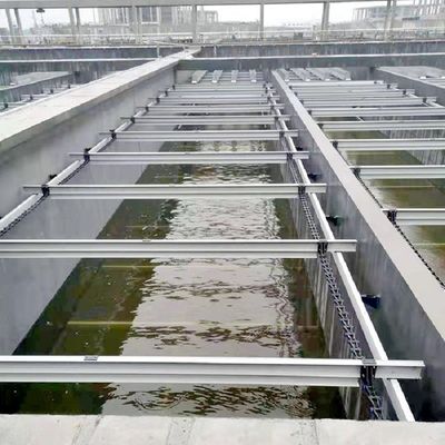 لجن خراش زنجیر غیر فلزی در مخزن ته نشینی لجن