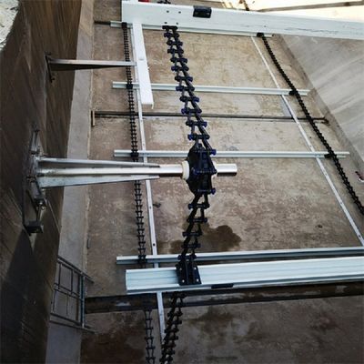 لجن خراش زنجیر غیر فلزی در مخزن ته نشینی لجن