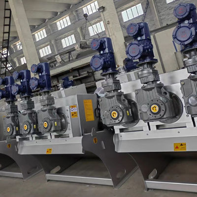 آبگیر پرس پیچ پیچ فولادی 304/316 10-16 کیلوگرم در ساعت