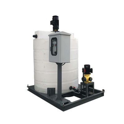 صرفه جویی در مصرف انرژی 2000L/H سیستم دوز منعقد کننده پلی اتیلن برای تثبیت کننده آب خنک کننده در گردش