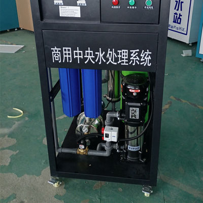 سفارشی سازی سیستم آب اسمز معکوس 250LPH سیستم تصفیه آب داخلی RO