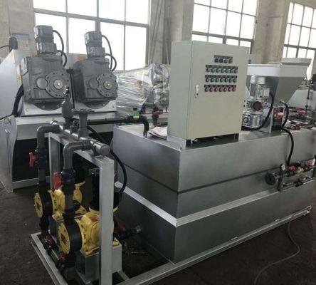 2000L/H PAM سیستم دوز خودکار کلرید فلوکولانت اسید پایه تجهیزات دوز