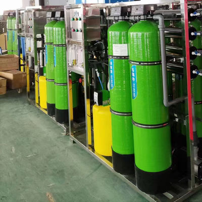 2000LPH Industral Reversr Osmosis Equipment RO تصفیه آب سازگار با محیط زیست