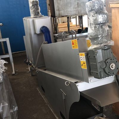 45m3 / h دستگاه آبگیری لجن پیچ ، دستگاه پرس پیچ آبگیری آب فولاد کربن